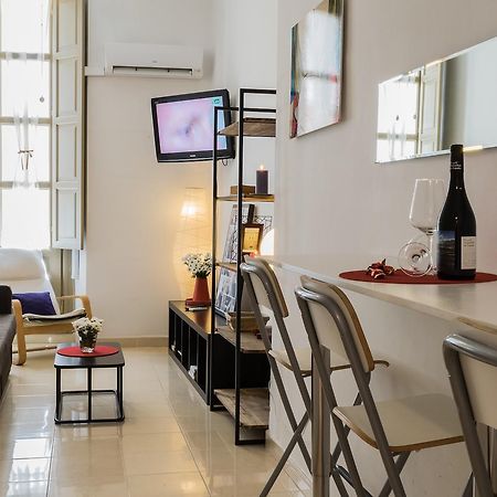 Malama Apartamentos Turisticos Málaga Extérieur photo