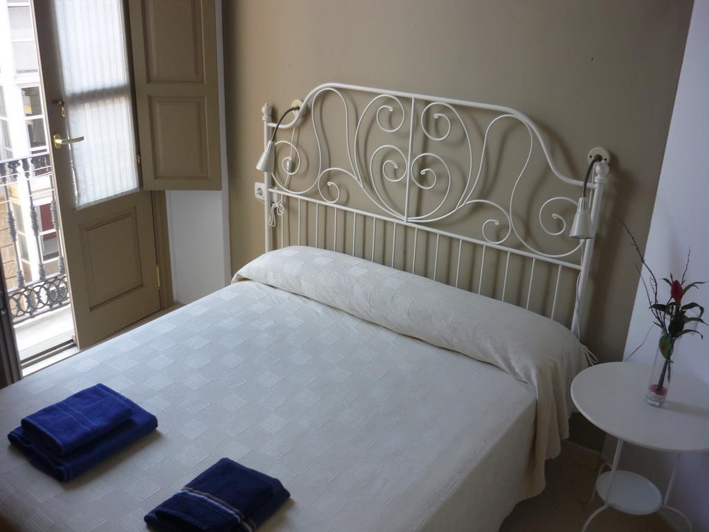 Malama Apartamentos Turisticos Málaga Chambre photo